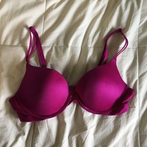 Victoria’s Secret Very Sexy Push-up 34B
